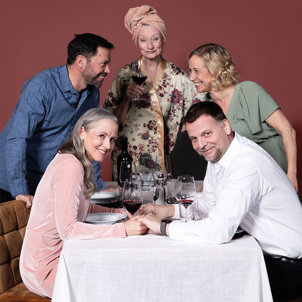 JETZT KANN DER ABEND BEGINNEN!